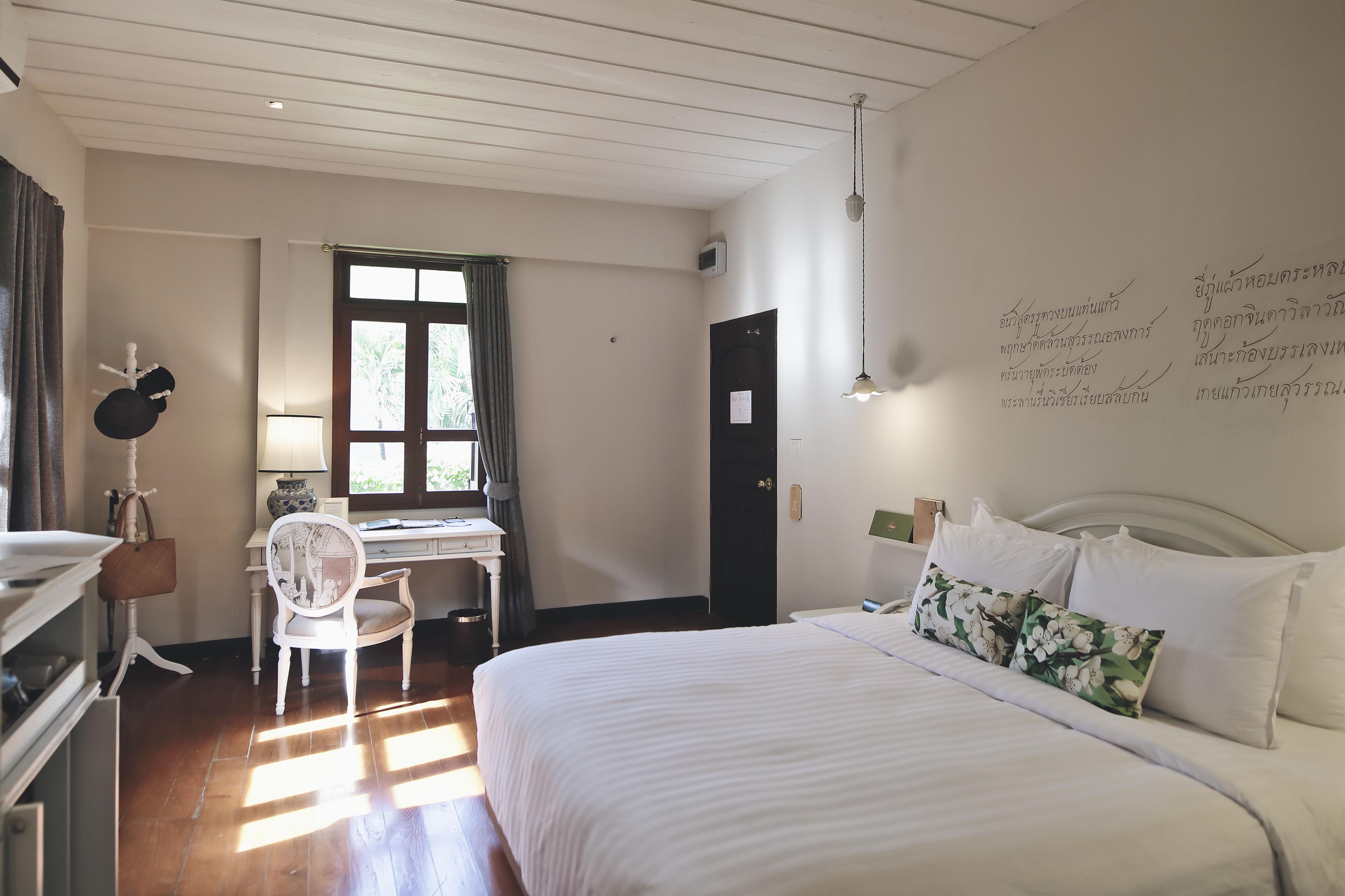The Raweekanlaya Bangkok Extérieur photo A room at the hotel