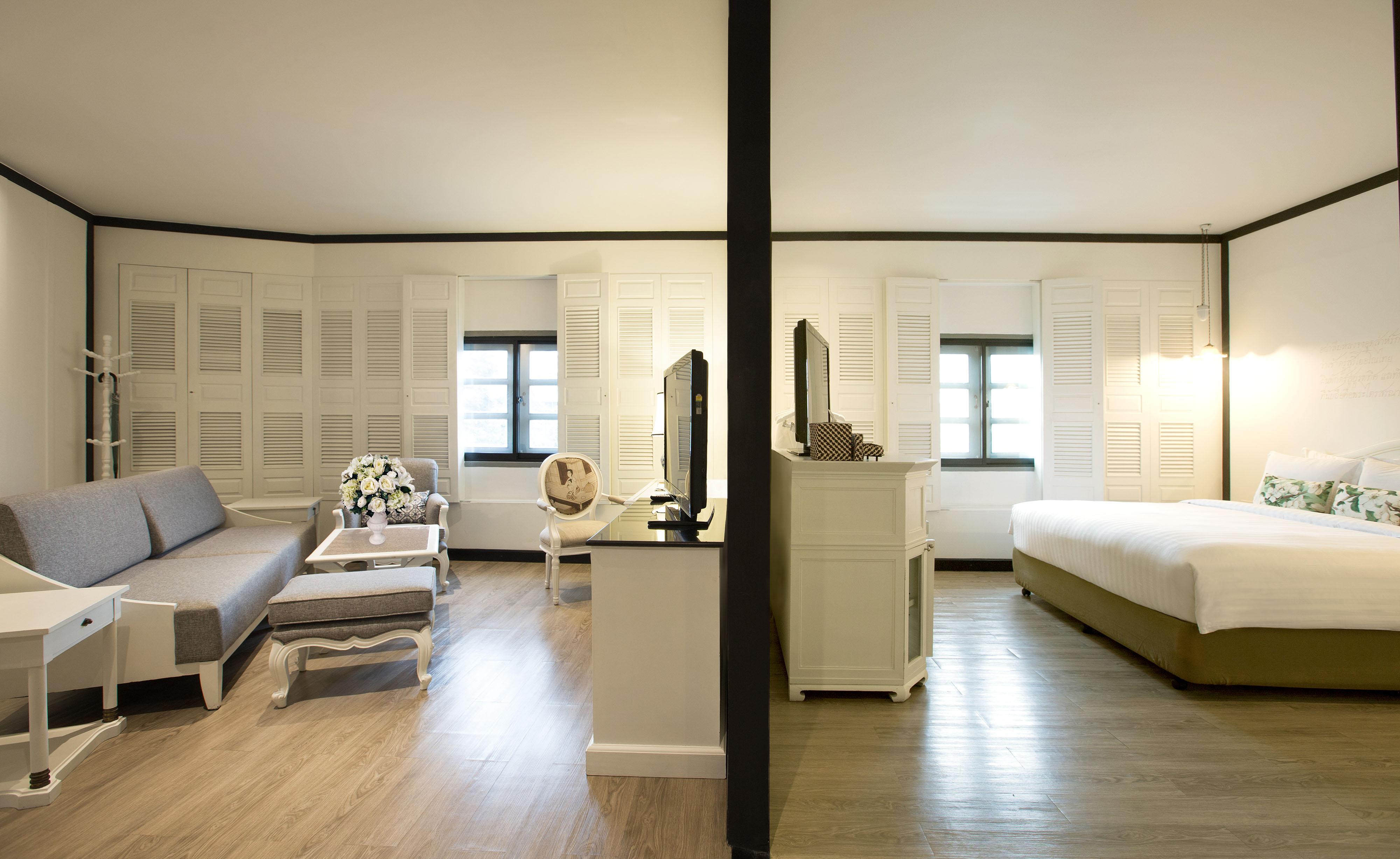 The Raweekanlaya Bangkok Extérieur photo A suite at the hotel