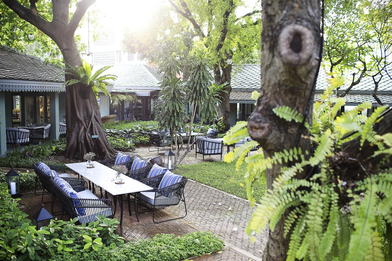 The Raweekanlaya Bangkok Extérieur photo The garden at the Siam Society